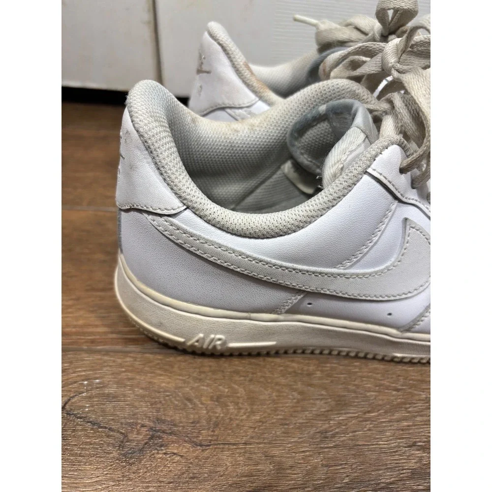 Nike Air‎ Force 1 Low White Leather Sneakers Size 8.5 Women